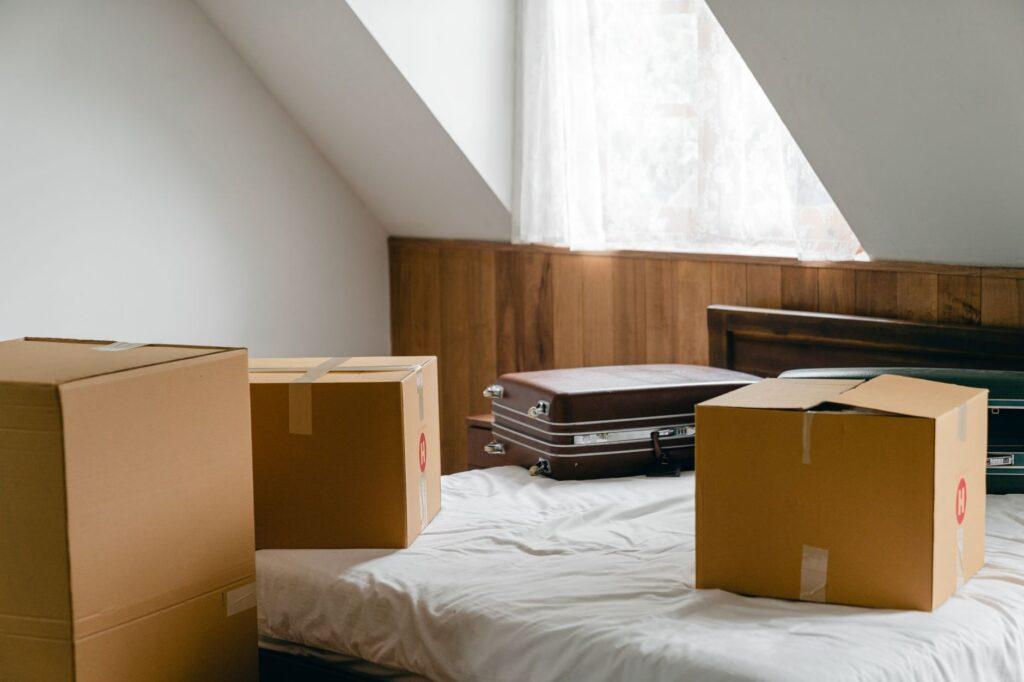 house shifting charges in Pune for 2BHK
